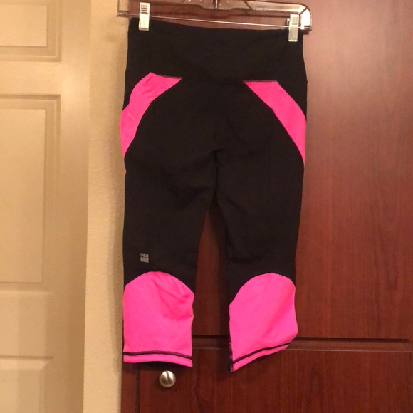 Workout Capri - Picture 2 of 6